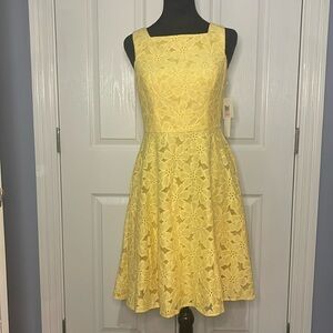 NWT Maggie London Fit n Flare Lace Dress- Sz 2